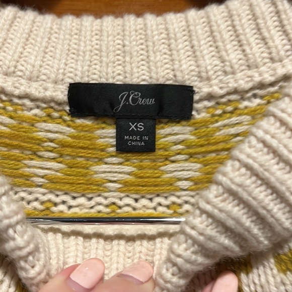 J. Crew sweatshirt holiday pattern - Picture 4 of 5